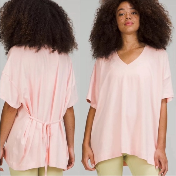 lululemon athletica Tops - LULULEMON Oversized V-Neck Multiwear Tie Athleisure Tee Shirt